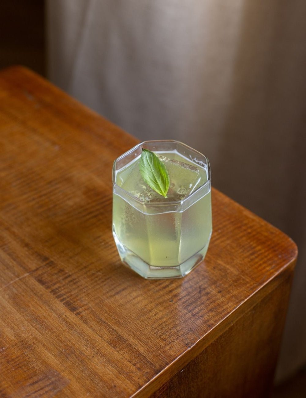 Basil Smash sans alcool au JNPR n°2 — Mocktailspirit